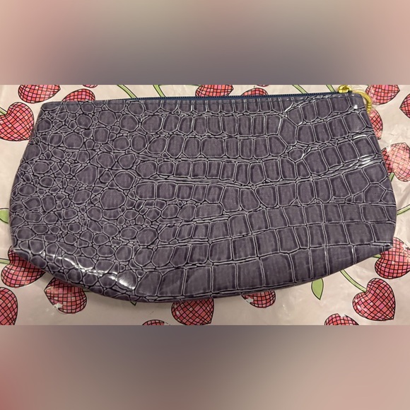 Purple Faux Crocodile Print Estée Lauder  Cosmetic Bag - Picture 1 of 5